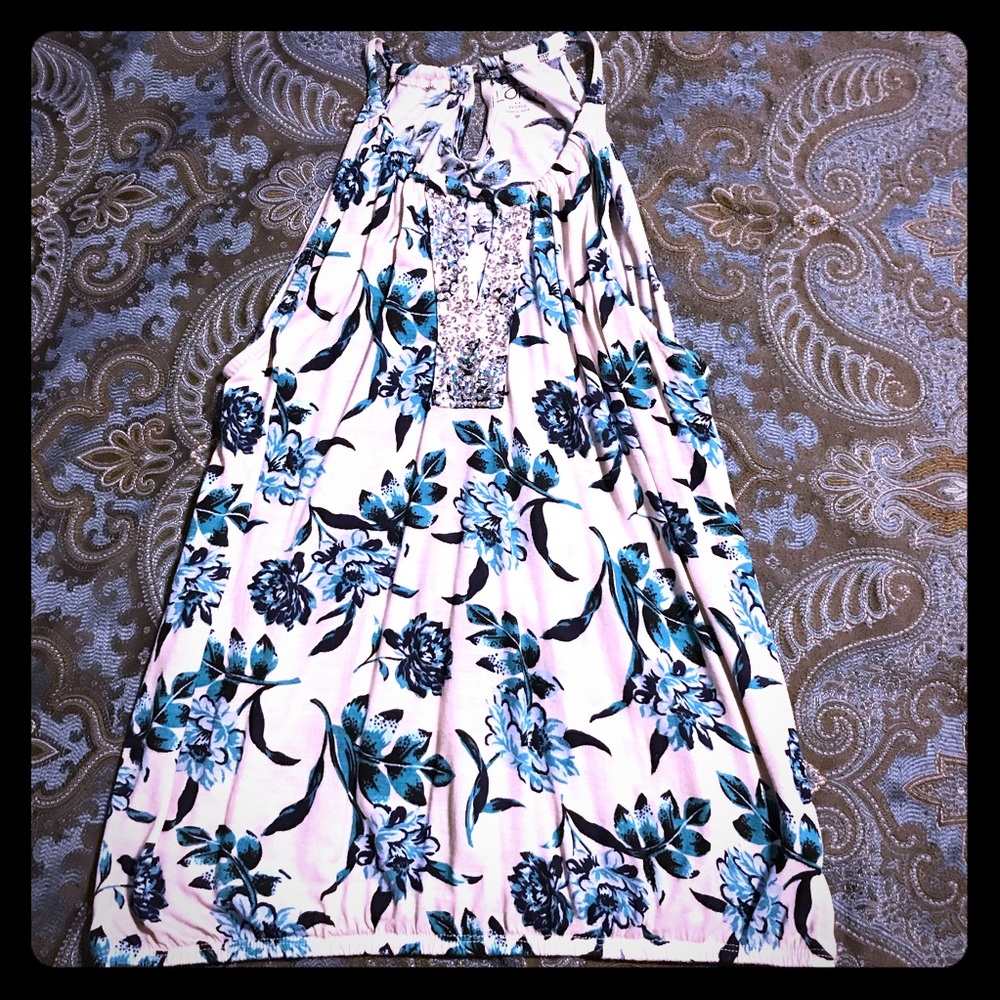 Loft Keyhole top